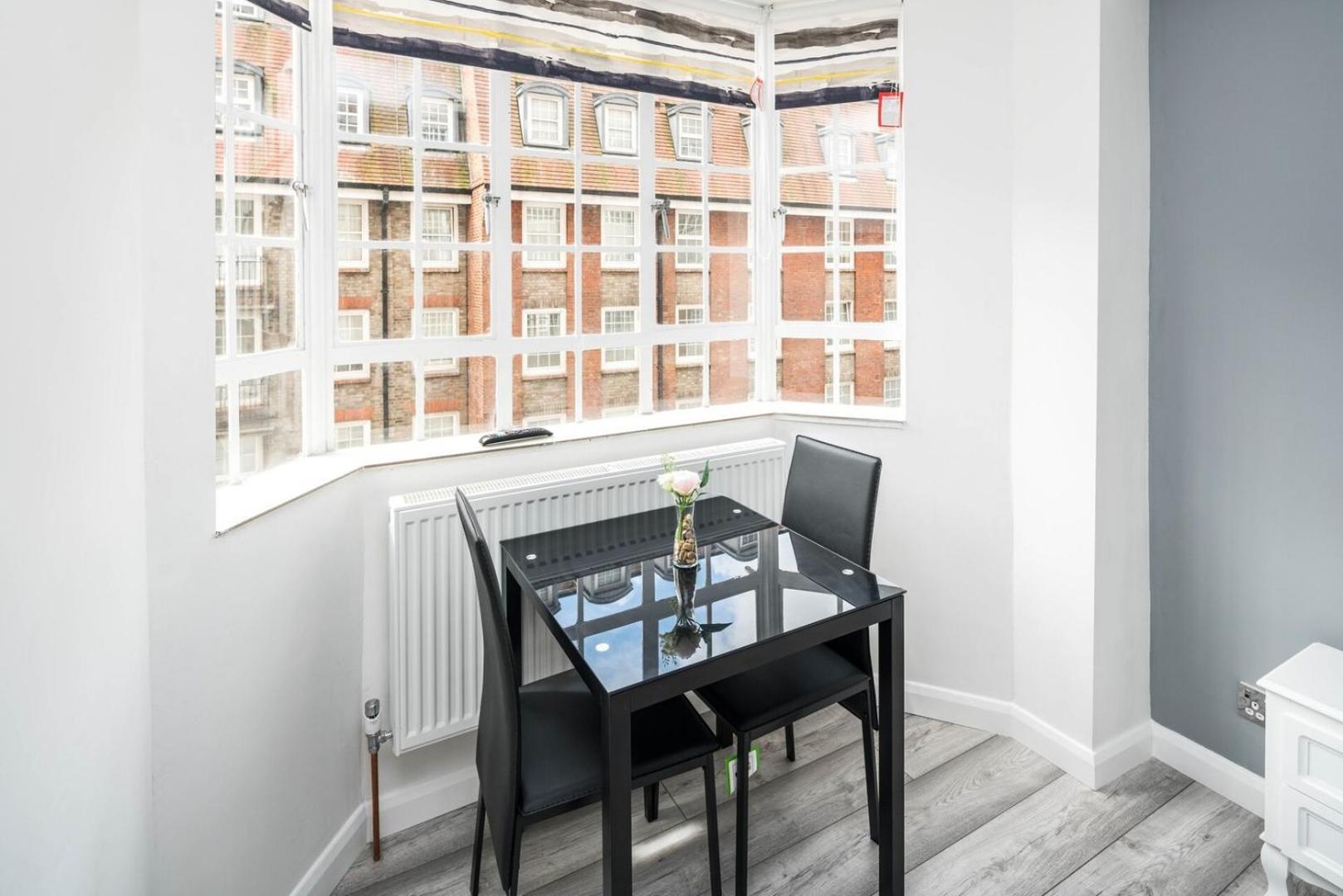 New Sleek Modern In The Heart Of Chelsea
